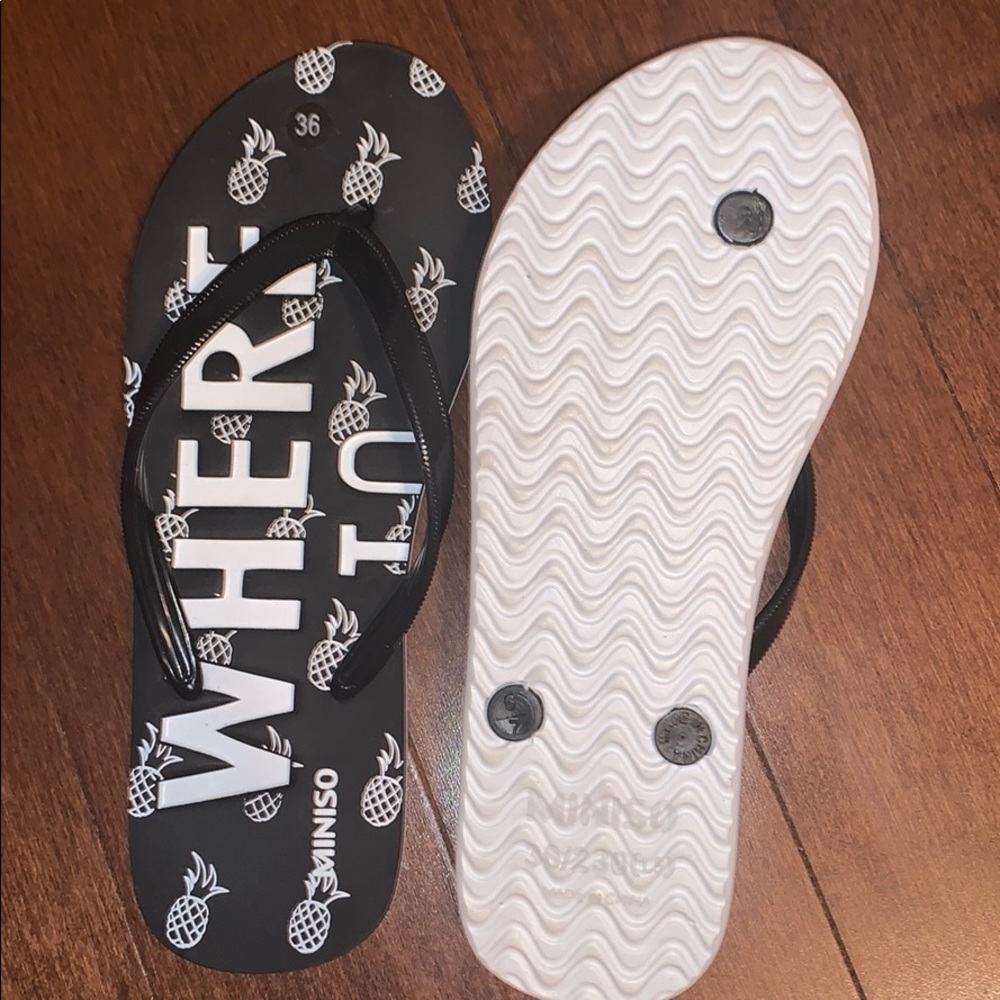 FLIP FLOPS MINISO - Picture 2 of 2